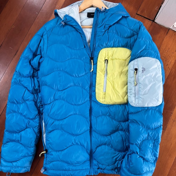 Peak Performance Jacket - Mens - Medium - Picture 1 of 2